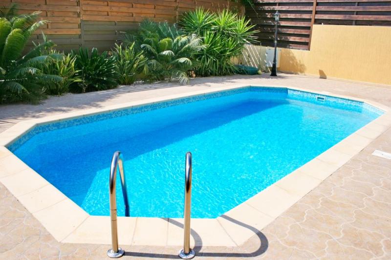 Piscine enterr&eacute;e &agrave; Rioz : conseils pour r&eacute;ussir votre projet